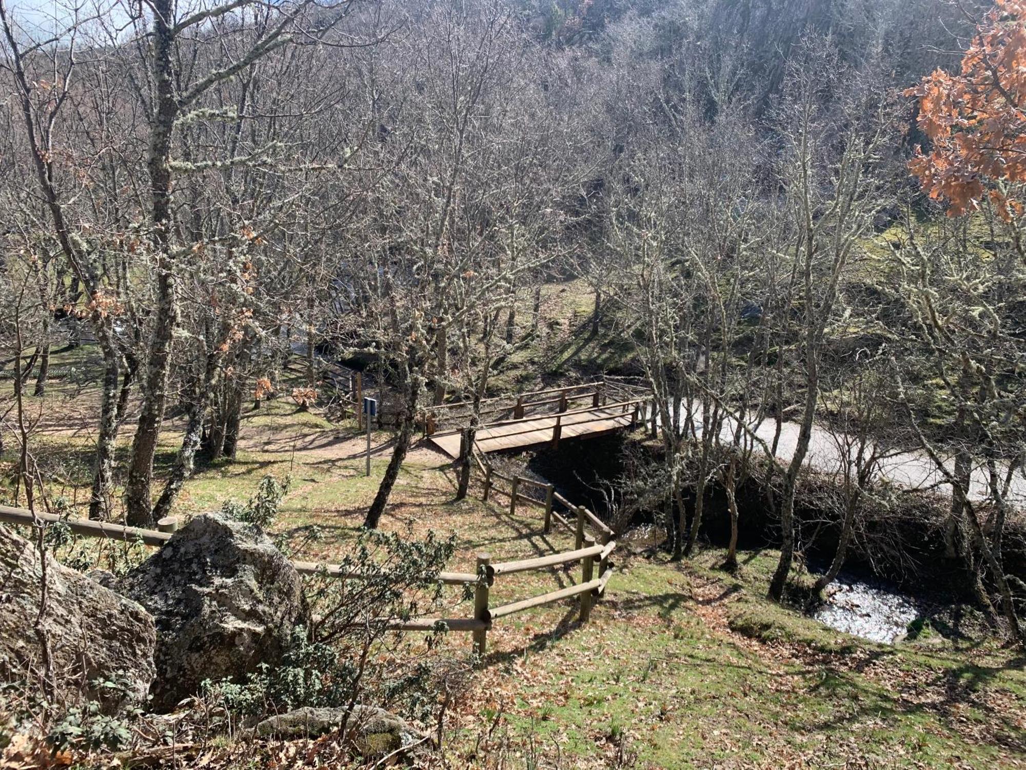 Villa El Tinao De La Hiruela Esterno foto